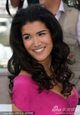 幻灯图集：《人与神》记者会 导演主演断背吻