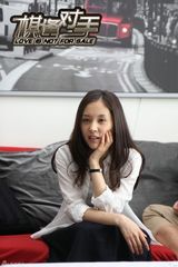 组图：《棋逢对手》杀青 主打时尚都市职场概念