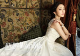 组图：杨幂《新娘》复古婚纱写真典雅高贵