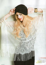 组图：林赛-罗韩登日本杂志封面 日范儿造型也性感