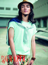 组图：快男最新写真曝光 左立变身民国青年