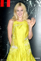 组图：法国小辣椒露迪芬-莎妮热情亮相金马影展