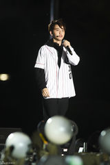 独家高清：EXO等献唱韩流音乐节 SHINee唱新歌