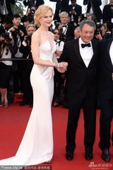 组图：戛纳电影节闭幕红毯现场 群星争艳