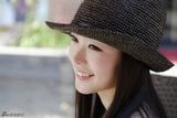 组图：女星宋轶夏日写真 百变女生显时尚气质