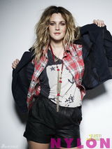 幻灯图集：德鲁-巴里摩尔最新杂志写真 熟女也癫狂