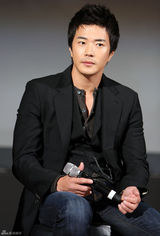 高清图：《到炮火中去》发布会 权相佑(权相宇)车承元出席