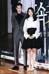 组图：李敏镐红装宣传《继承者》 主创华丽齐聚