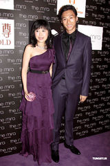 高清组图：唐英年何超琼李家诚夫妇出席募款晚宴