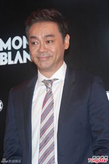 组图：刘青云被曝藏金条 Baby否认晓明送豪宅