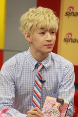 高清图：SJM Henry做客聊新辑自曝潜水粉丝网站