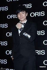 高清图：林俊杰出席名表派对 化身爵士王子笑容可爱