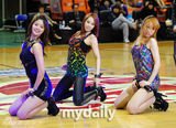 组图：韩女团EXID亮相韩国篮球联赛