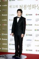 组图：第32届韩国青龙电影奖颁奖典礼群星闪耀