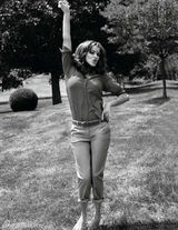 组图：法国女星玛丽昂-歌迪亚登《ELLE》封面