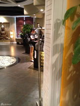 组图：杜若溪独自美体塑形 胸衣微露尽显小蛮腰