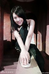 组图：被快递员杀害女歌手微博生前照