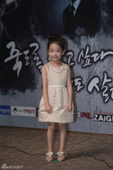 独家高清：李准基抱娃宣传新剧变奶爸 卖萌不停