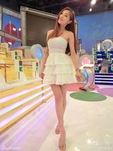 组图：41岁辣妈逆生长似少女 火辣身材完爆嫩模