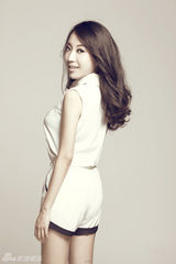 组图：叶明珠曝最新森女系写真 清新惹人爱