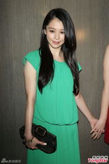 组图：宋纪妍嫁大17岁富商 绯闻情敌徐若瑄到场