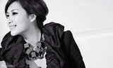 高清图集：徐静蕾优雅白领装 自言比杜拉拉更幸运