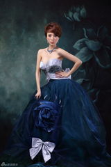 组图：金巧巧首进“水墨画” 绝美写真宛如仙子