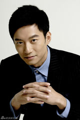 组图：夏添最新写真彰显有型绅士