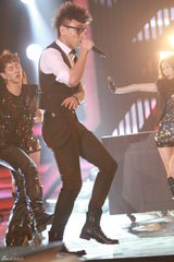 组图：《激情唱响》第一届精彩瞬间回顾