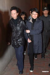 组图：邓光荣头七祭奠仪式 张学友陈宝珠等好友出席