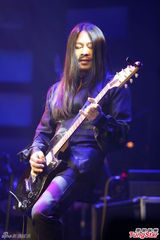 组图：李康生晋升双料影帝 谈婚事笑称顺其自然