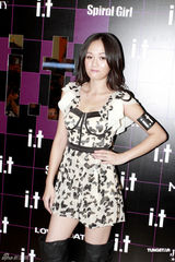 组图：陈乔恩谢婷婷竞艳 同穿黑白裙韵味别致