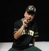 组图：周晓鸥瘦身成功 朋克造型震撼归来 