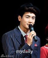 组图：韩《邦妮克莱德》舞台版 朴炯植嘉熙主演