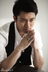 幻灯图：型男贾乃亮最新宣传照演绎摩登绅士