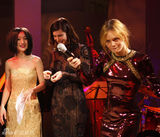 幻灯：周迅香奈儿盛典与德普爱妻竞艳 展国际风范