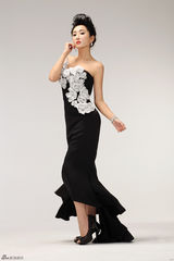 组图：杜若溪黑礼服写真秀美背显高贵