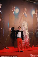 组图：张家辉帅气西装与激战演员一同现身