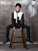 幻灯图：许诺和李光洁拍型男写真 展时尚魅力