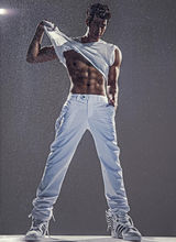 李治廷湿身诱惑秀身材 巧克力腹肌人鱼线