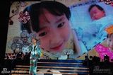 组图：47岁任贤齐家庭照曝光 妻子端庄儿女可爱