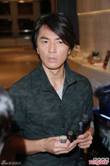 组图：杜汶泽笑言不再踏上舞台 电影被批合理