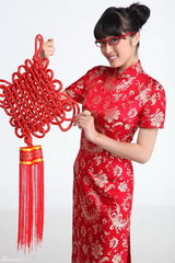 高清组图：李欣汝新年开门红 甜美贺岁送祝福