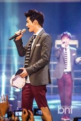 组图：SHINee与EXO-K等K-POP演唱会秀炫舞