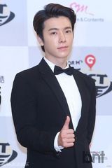 组图：SJ-M(Super Junior-M)出演新综艺 为粉丝当导游包住宿