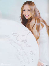 策划:逆生长典范！37岁安室奈美惠仍似17岁少女