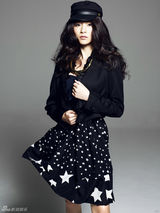 组图：刘庭羽时尚大片曝光 性感卷发尽显妩媚