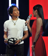 组图：齐秦热吻杨钰莹 齐豫恐选错遭弟记恨