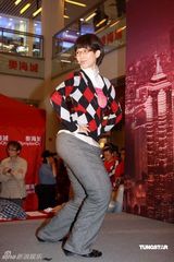 高清图：TVB《飞女正传》将播 蔡少芬肥婆造型亮相