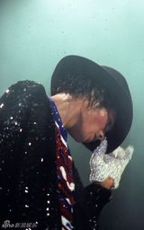 幻灯图集：杰克逊珍贵生活照曝光 旧照显现欢乐时光